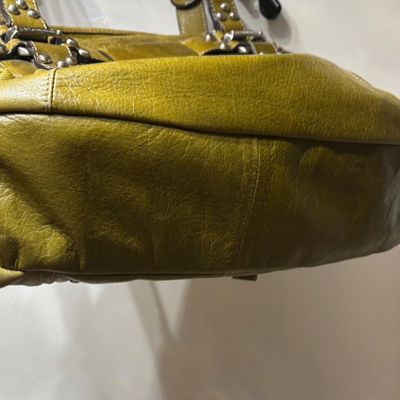 B. Makowsky Olive Leather Shoulder Bag - Picture 3 of 5